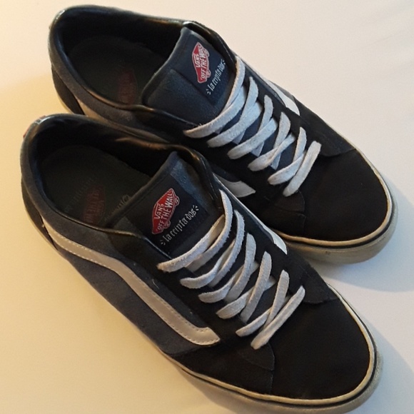 vans la cripta dos vans la cripta dos